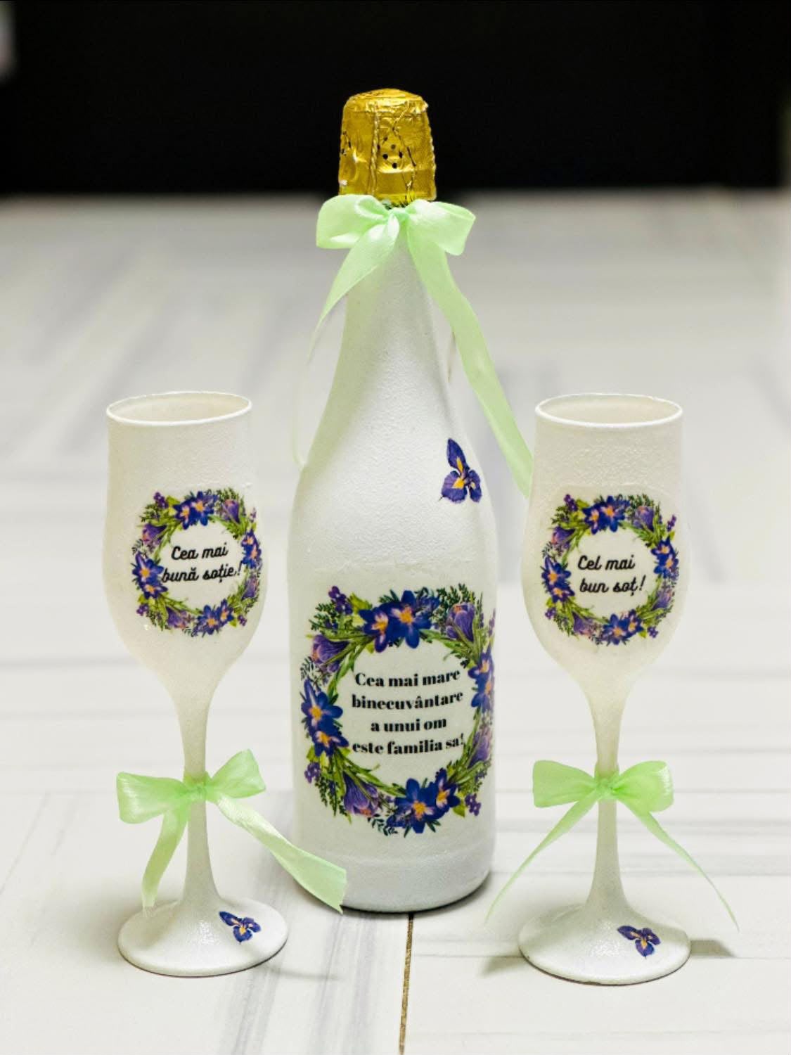 Set șampanie și pahare personalizate